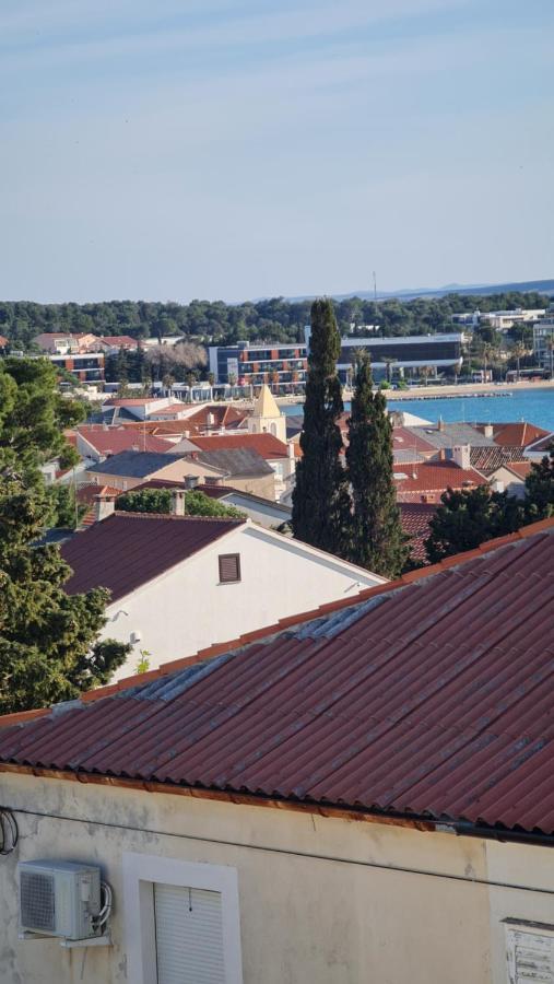 Apartmani Dami Novalja Buitenkant foto